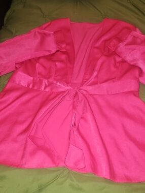 Women’s Hot Pink Tie-Front Robe